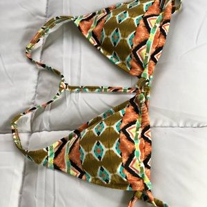 Volcom women’s top medium